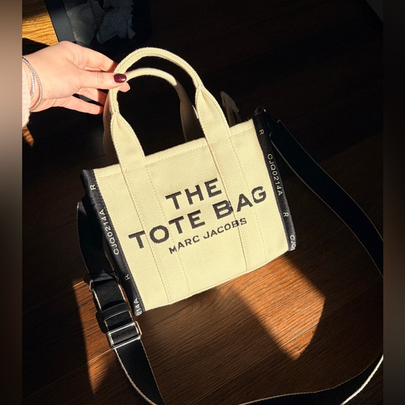 EUC like new Marc Jacobs The Jacquard Mini Tote Bag in “Warm Sand” - Picture 3 of 9